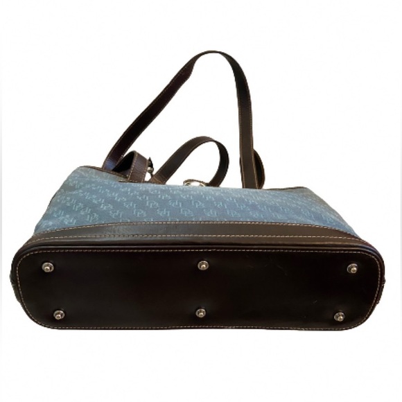 Dooney & Bourke, Vintage shoulder bag & coin purse set. GUC - Picture 5 of 7